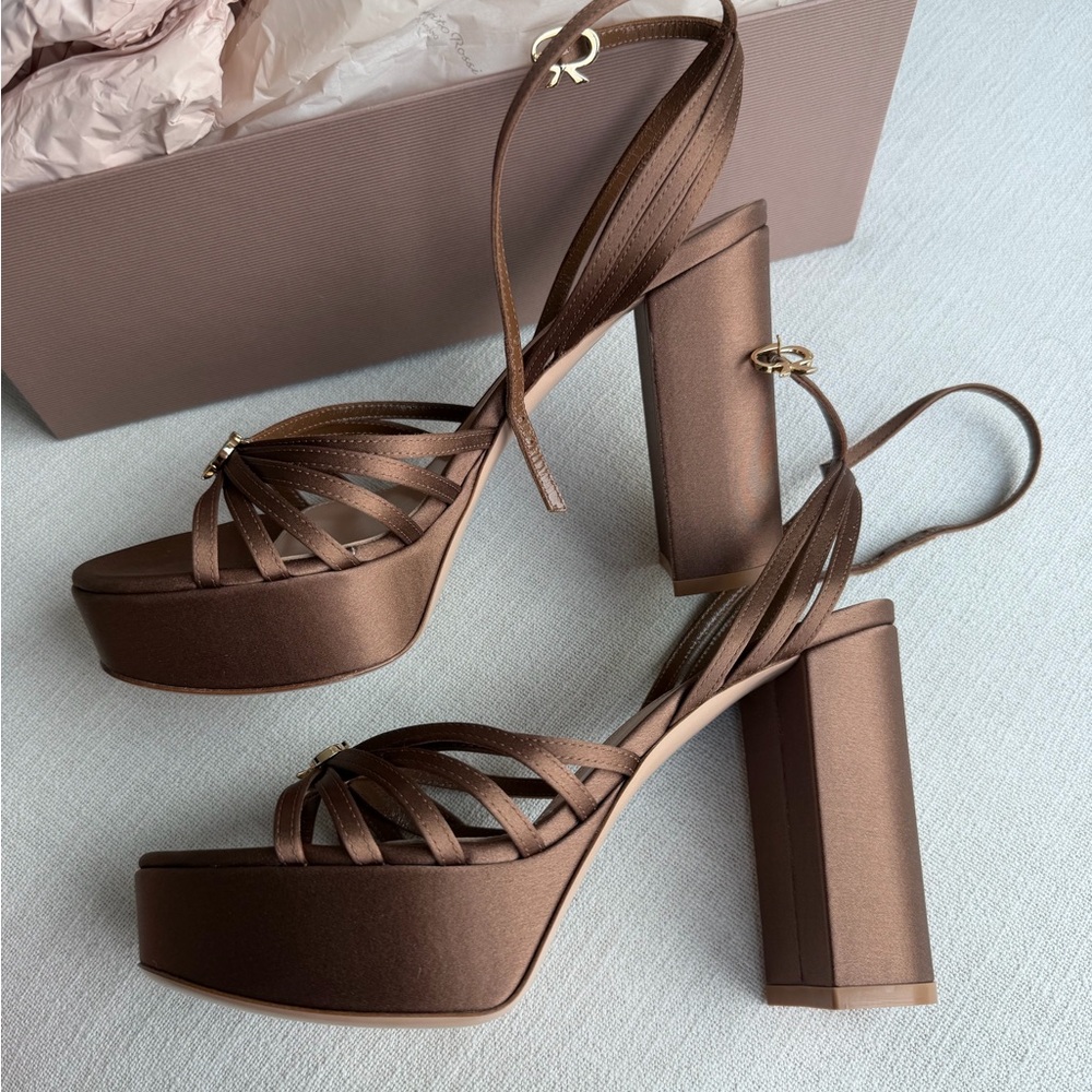 Gianvito Rossi Rita Heels - Picture 2 of 6